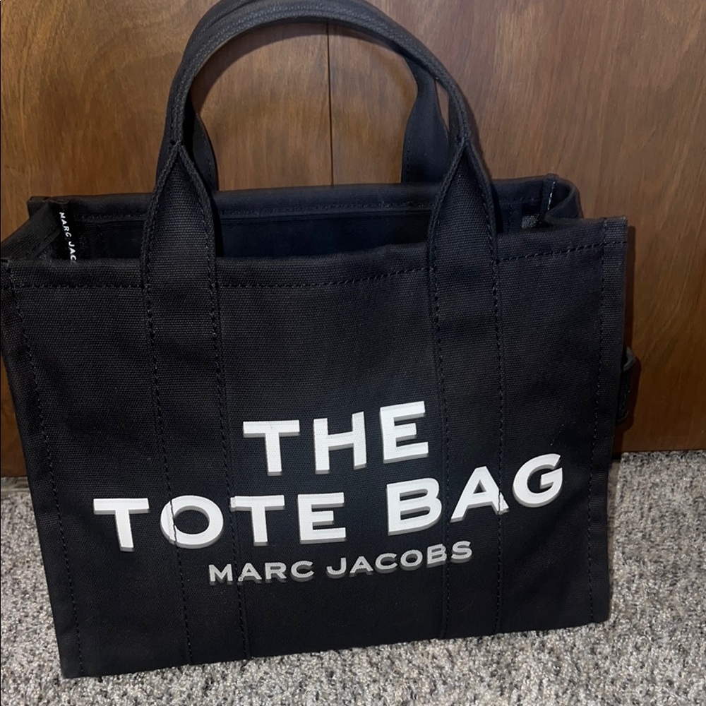 Marc Jacobs Black The Tote Bag